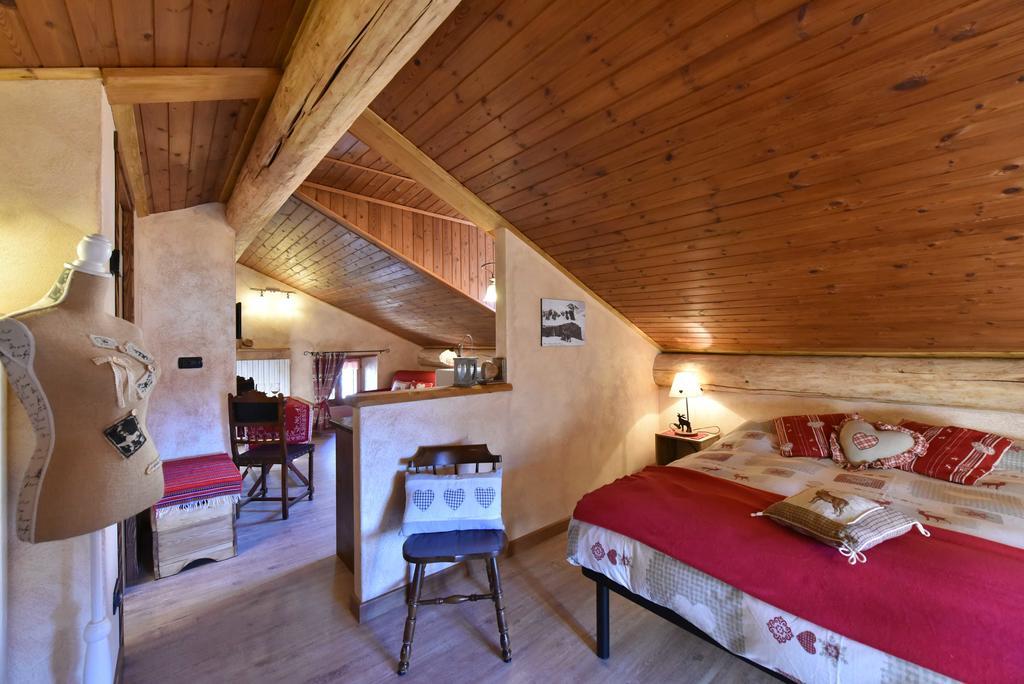 L'Ancien Paquier Chambre D'Hotes วัลตูร์นอนช์ ภายนอก รูปภาพ