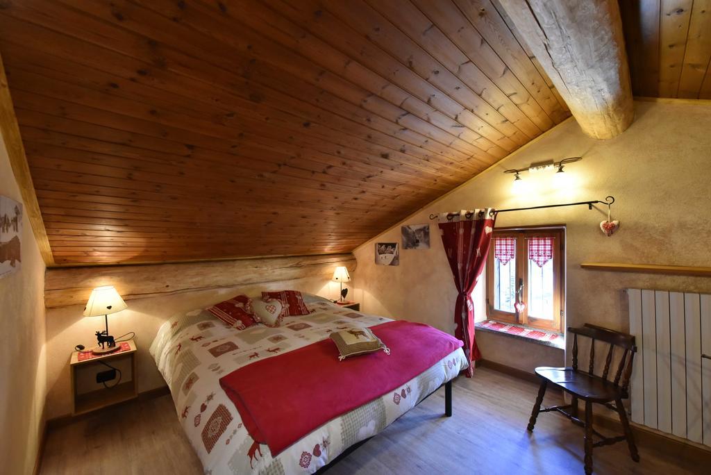 L'Ancien Paquier Chambre D'Hotes วัลตูร์นอนช์ ภายนอก รูปภาพ