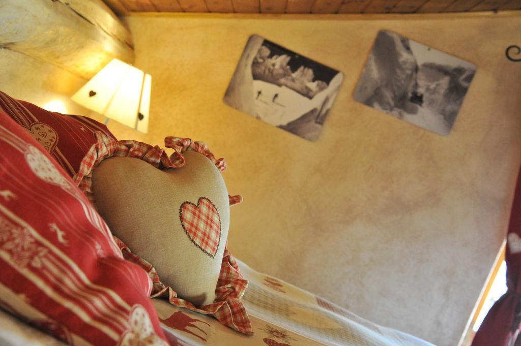 L'Ancien Paquier Chambre D'Hotes วัลตูร์นอนช์ ภายนอก รูปภาพ
